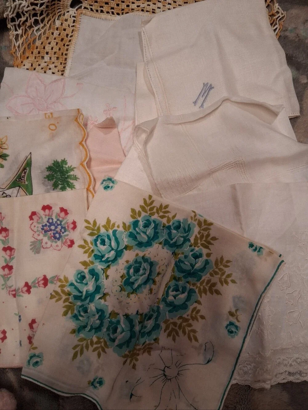 Vintage Floral Printed Handkerchiefs - Blue & Green Bouquet